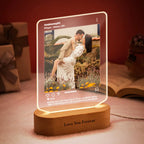 Wood Social Light