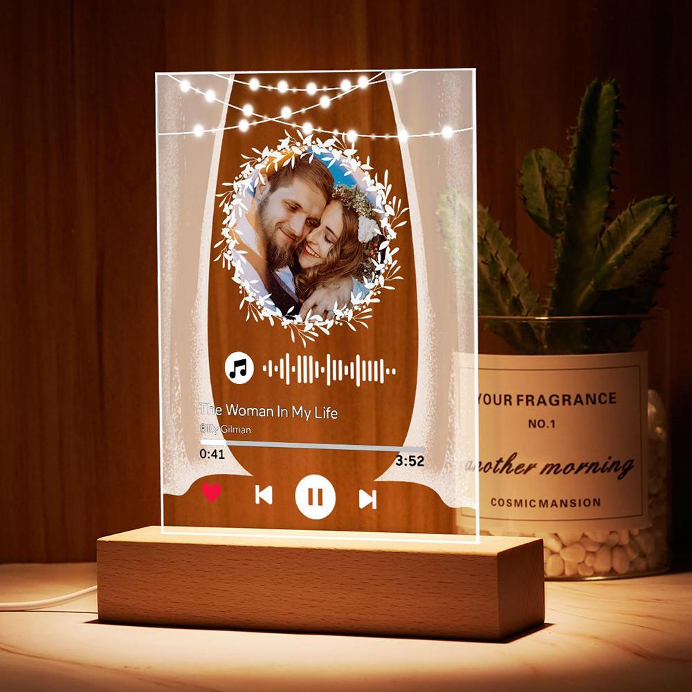 Marry Me Scan Light